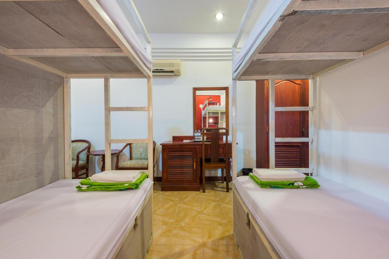 Sihariddh BnB Villa Siem Reap Exteriör bild